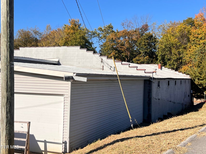 Photo #52: 403 Summer Street