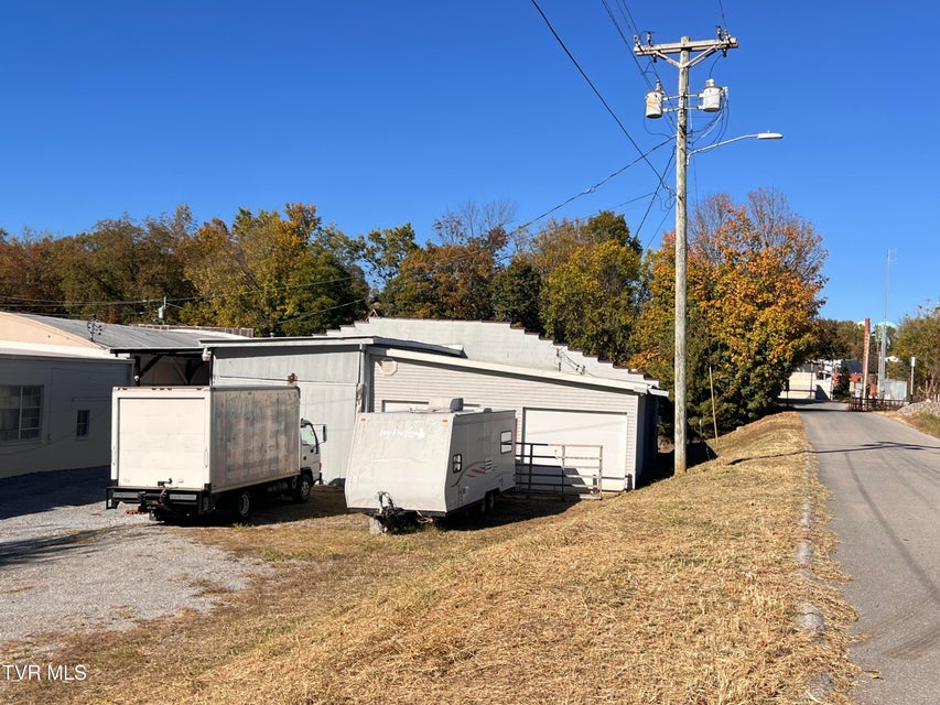 Photo #59: 403 Summer Street