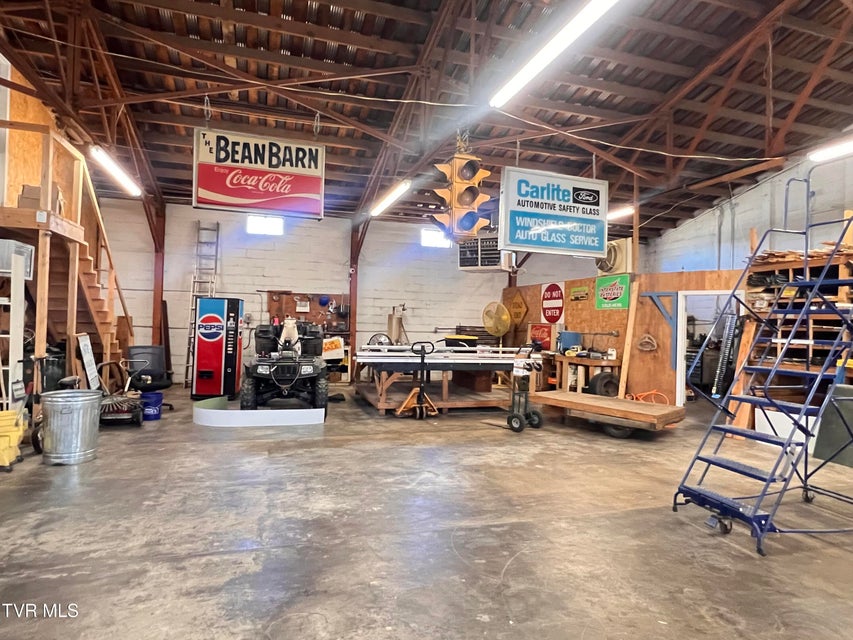 Photo #28: 403 Summer Street