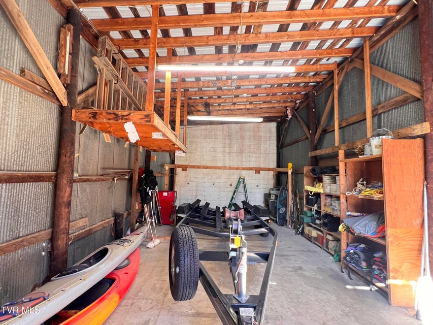 Photo #37: 403 Summer Street