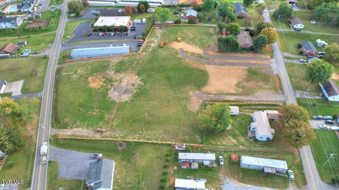 Photo #12: 124 Suncreset Street