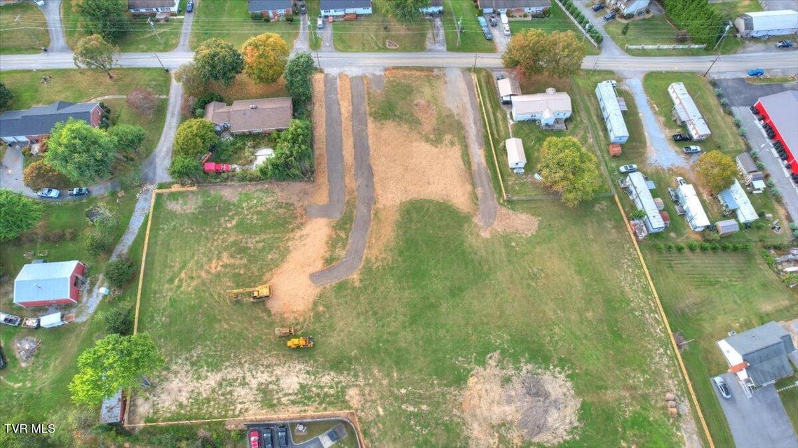 Photo #17: 124 Suncreset Street