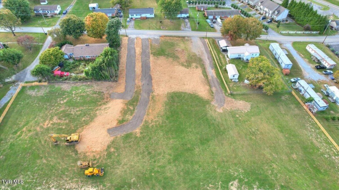 Photo #19: 124 Suncreset Street