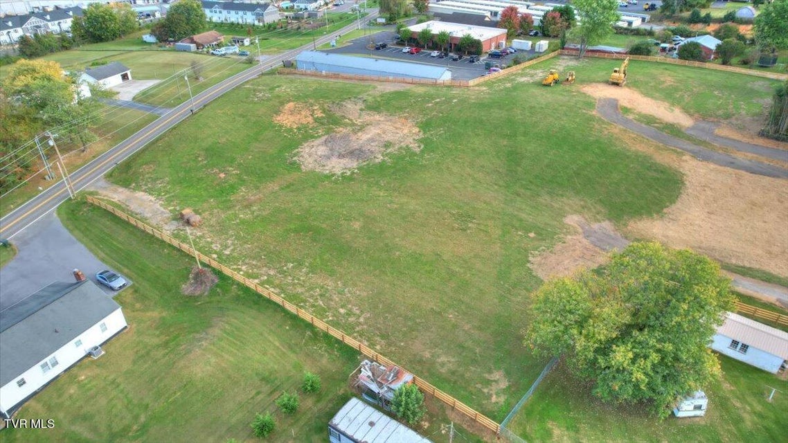 Photo #21: 124 Suncreset Street