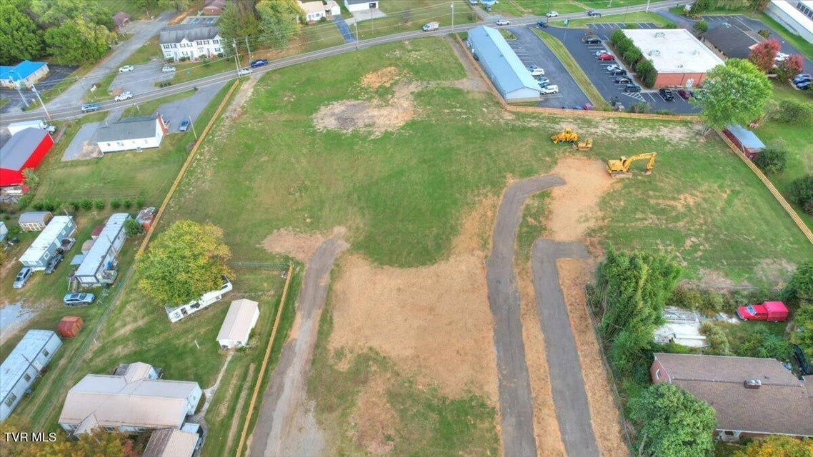 Photo #25: 124 Suncreset Street