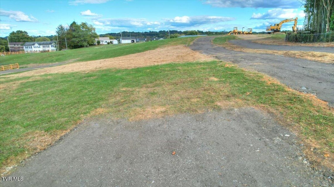 Photo #4: 124 Suncreset Street