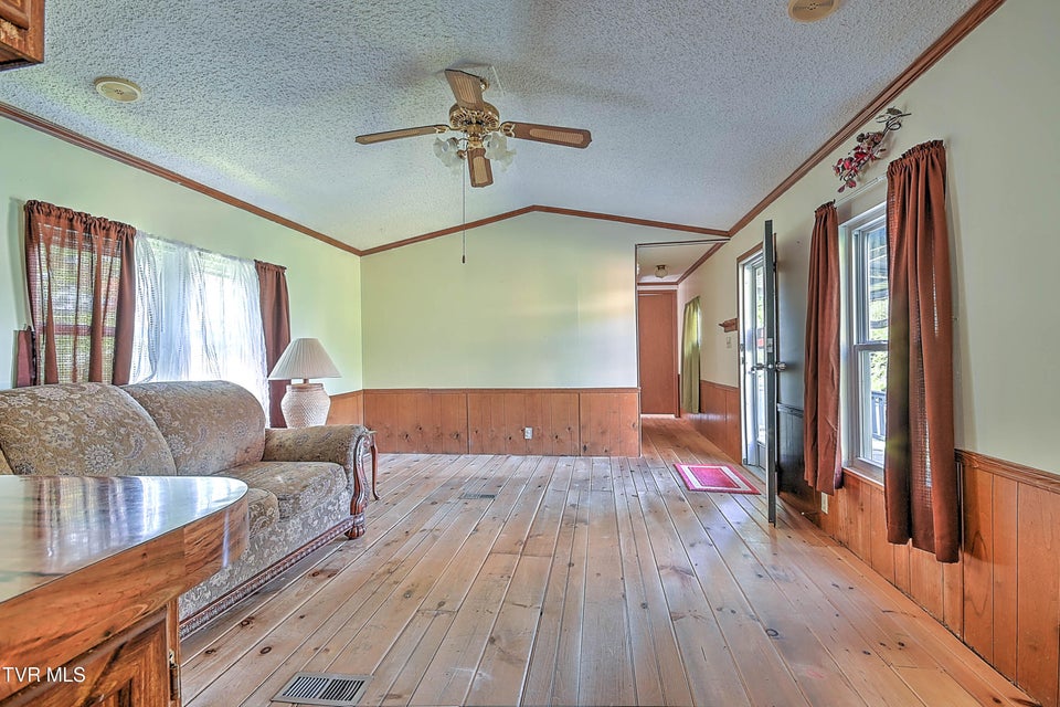 Photo #17: 406 War Valley Road