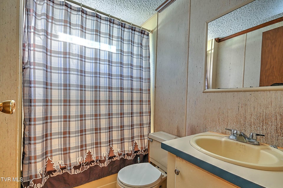 Photo #22: 406 War Valley Road