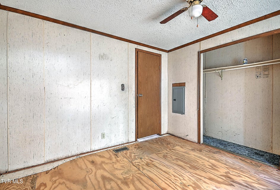 Photo #24: 406 War Valley Road