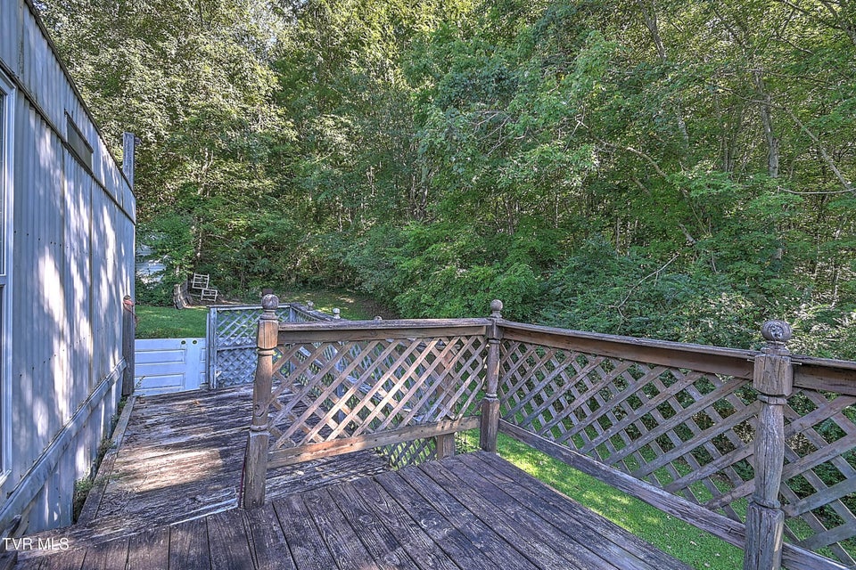 Photo #34: 406 War Valley Road