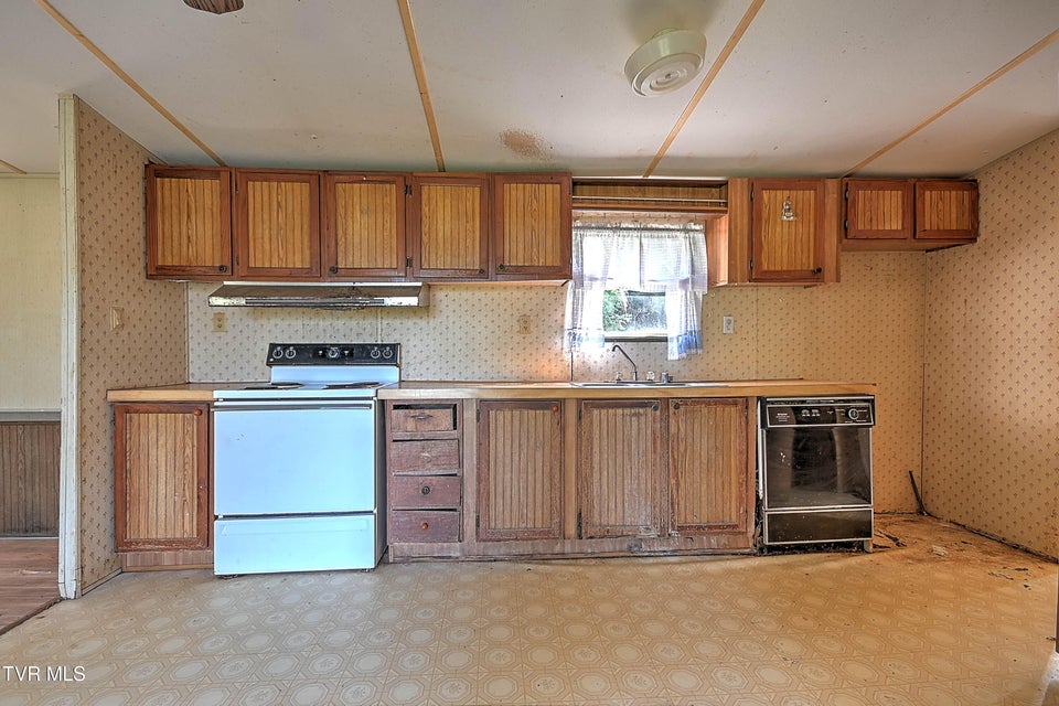 Photo #10: 408 War Valley Road