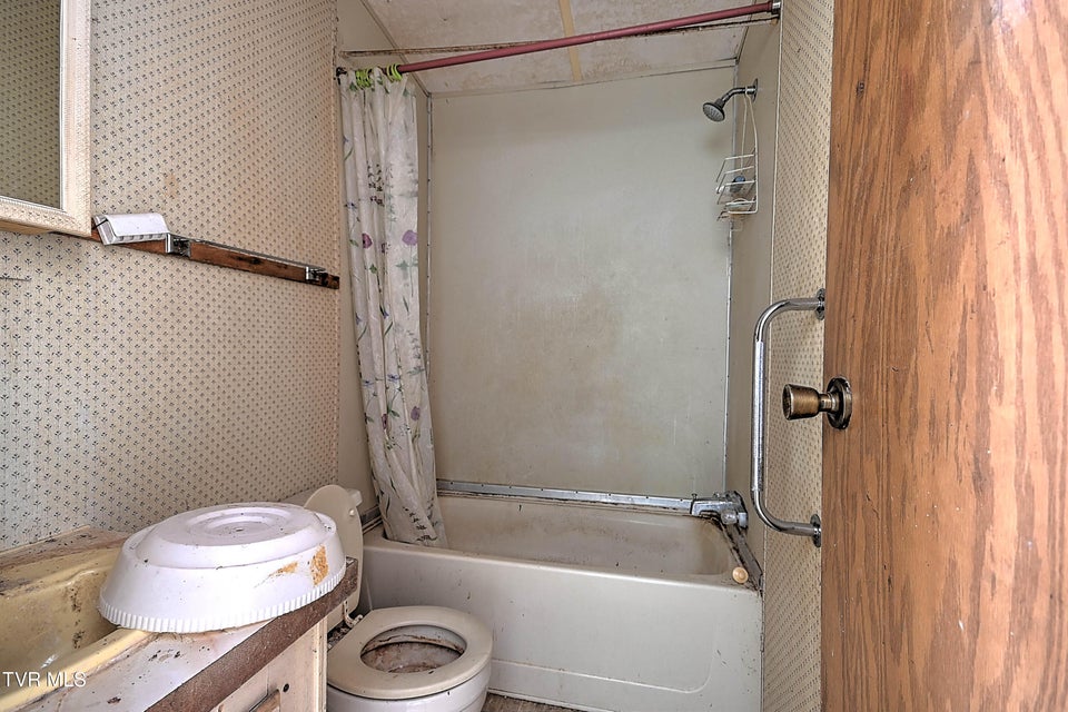 Photo #16: 408 War Valley Road