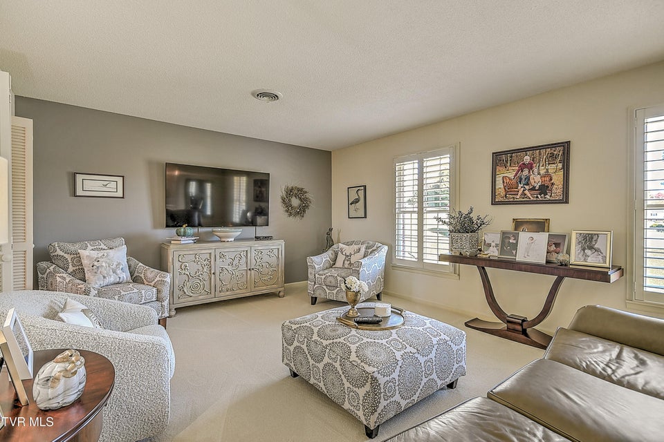 Photo #10: 186 Woodway Circle