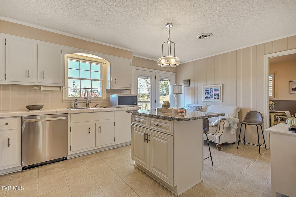 Photo #25: 186 Woodway Circle