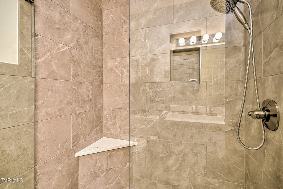 Photo #33: 186 Woodway Circle