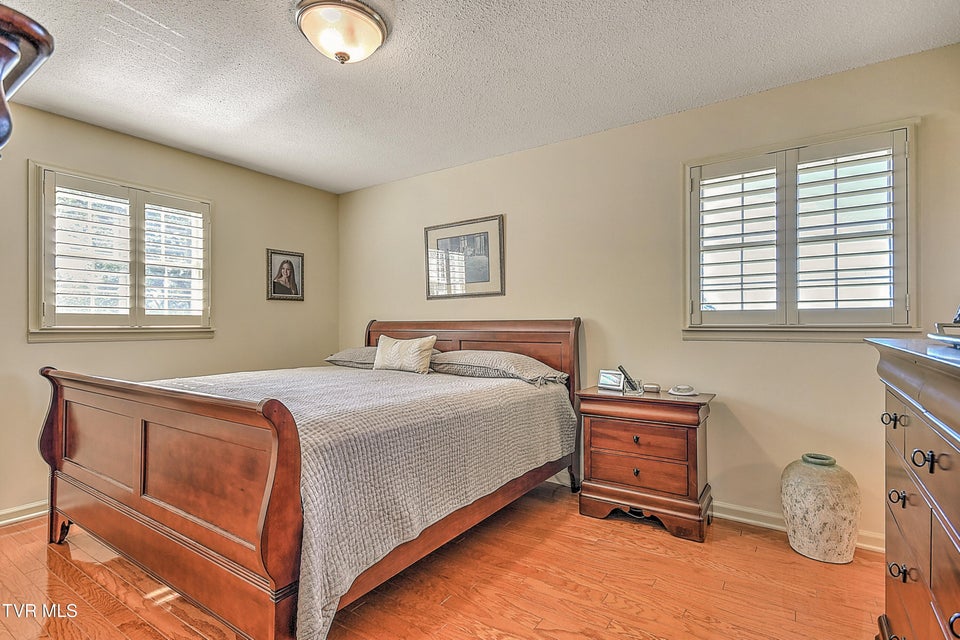 Photo #34: 186 Woodway Circle