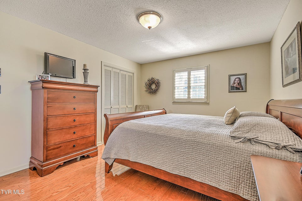 Photo #35: 186 Woodway Circle