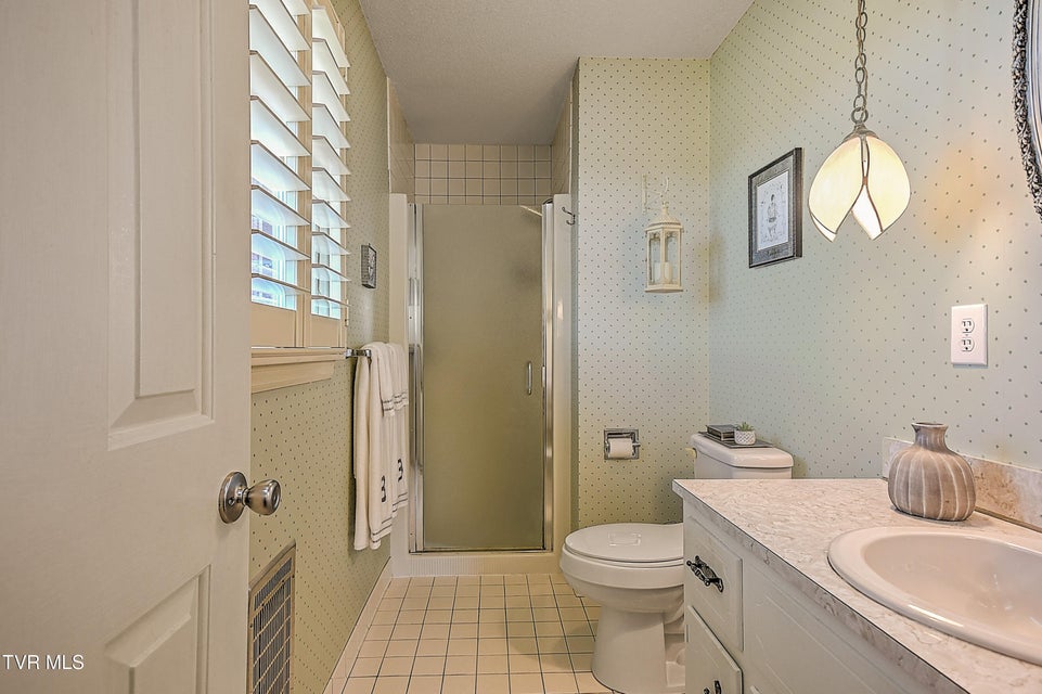 Photo #38: 186 Woodway Circle