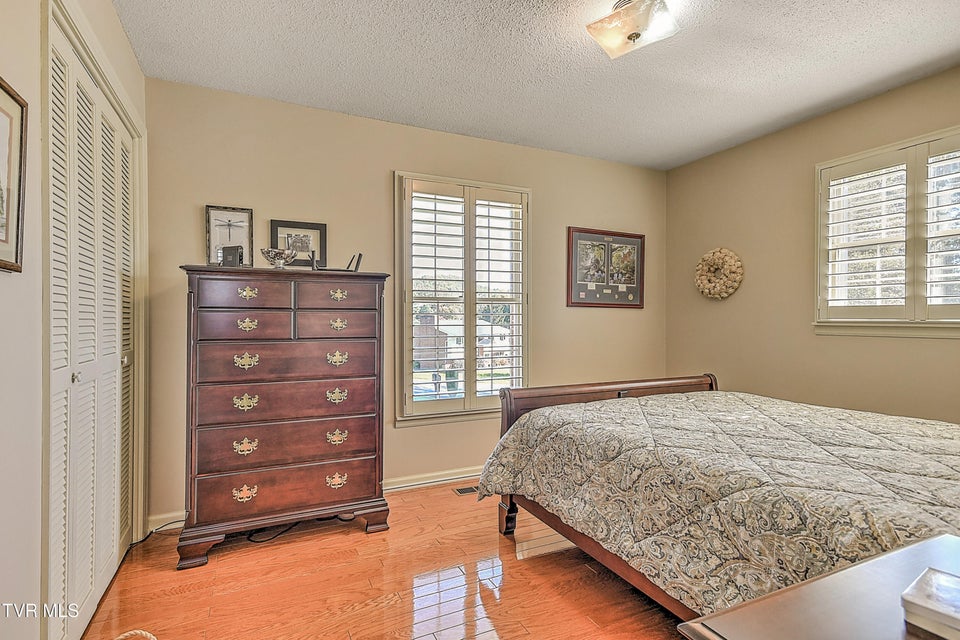 Photo #40: 186 Woodway Circle