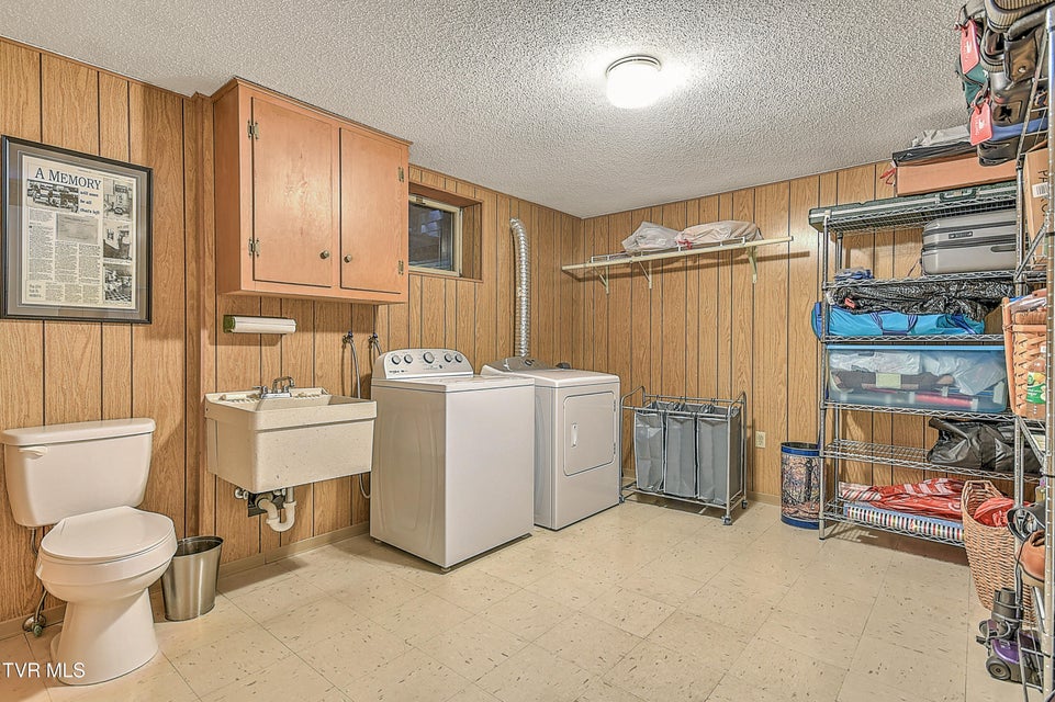 Photo #43: 186 Woodway Circle