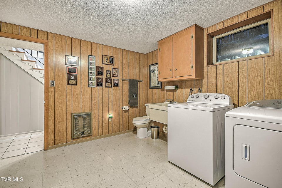 Photo #44: 186 Woodway Circle