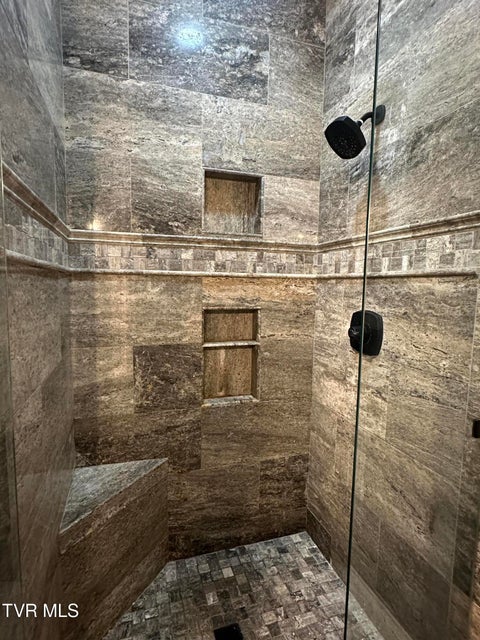 Photo #23: 207 Planters Row 