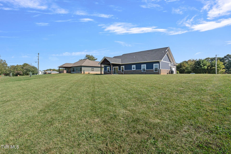 Photo #34: 280 Green Lawn Avenue