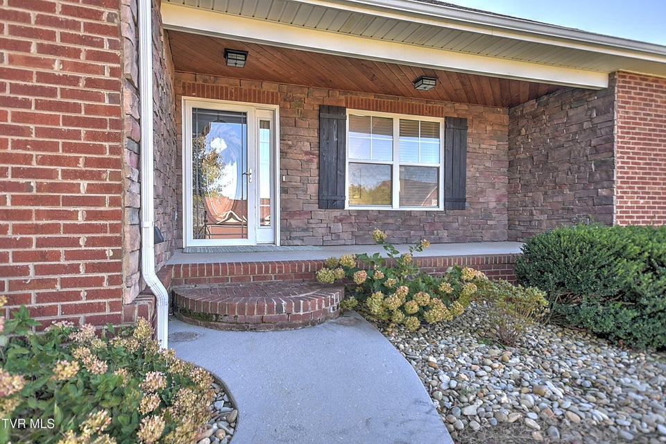 Photo #4: 5562 Meadow Wells Drive