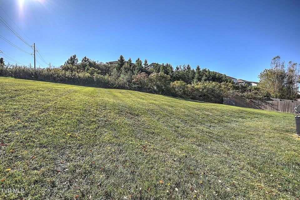 Photo #39: 5562 Meadow Wells Drive