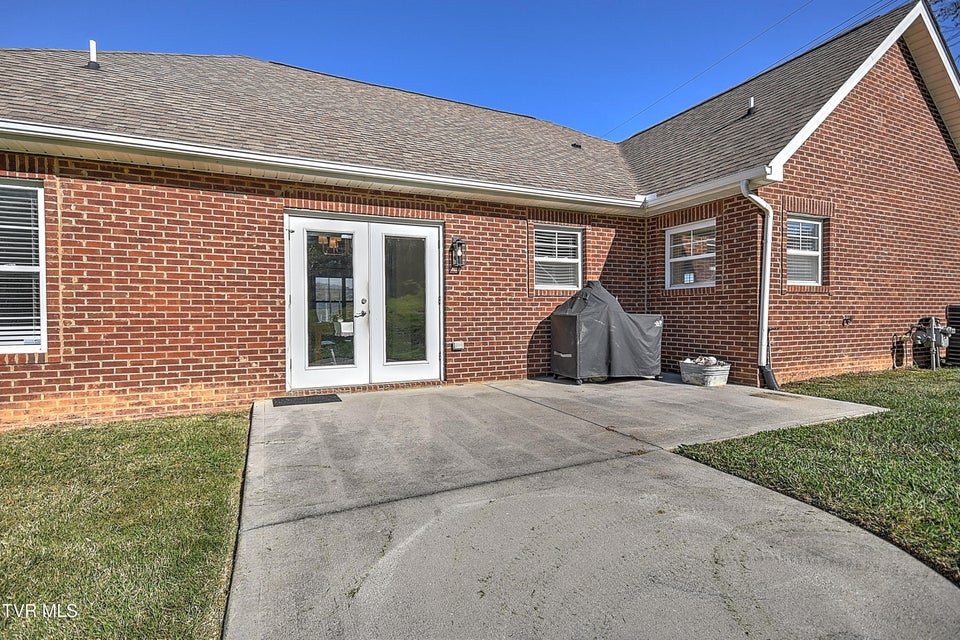 Photo #37: 5562 Meadow Wells Drive