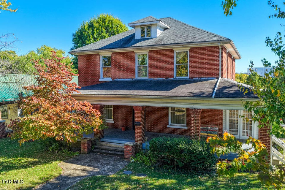 Photo #2: 1221 Sullivan Street