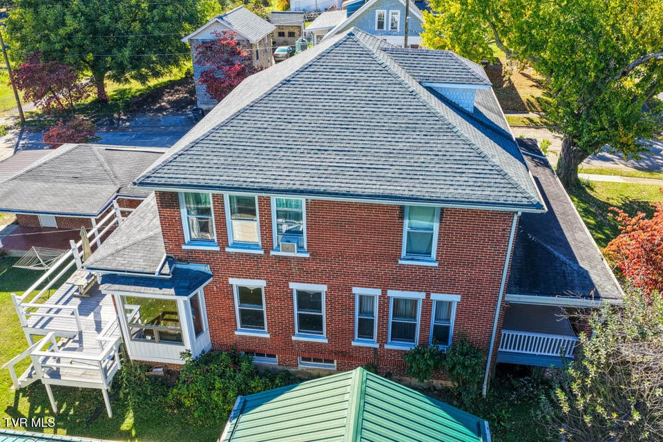 Photo #11: 1221 Sullivan Street