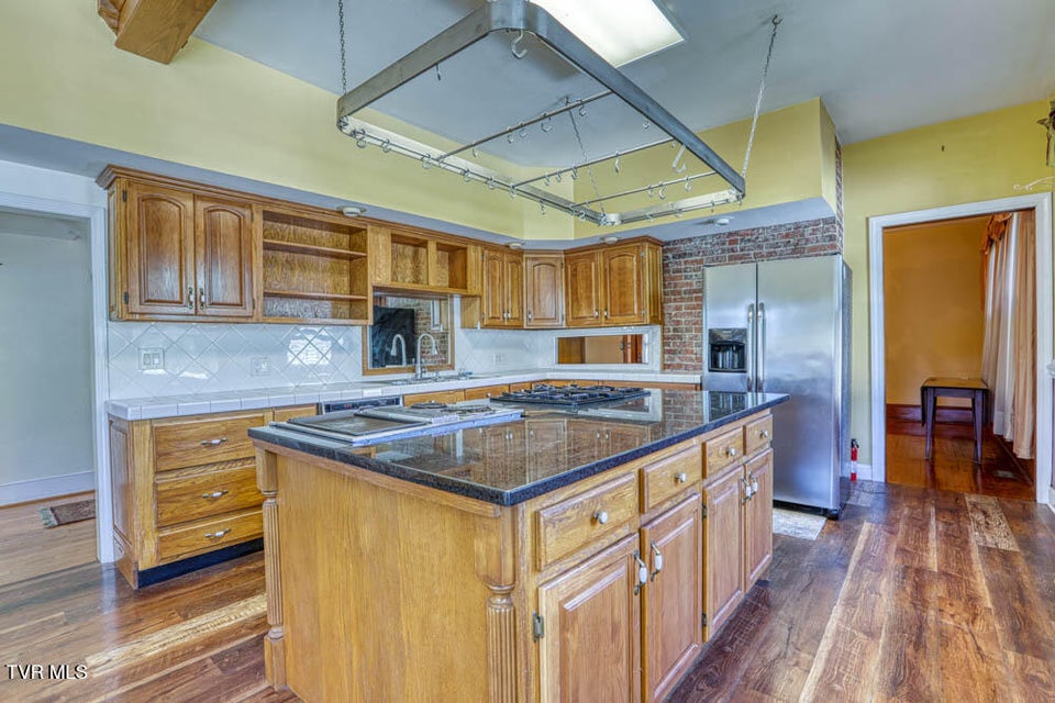 Photo #21: 1221 Sullivan Street