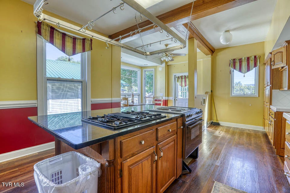 Photo #22: 1221 Sullivan Street