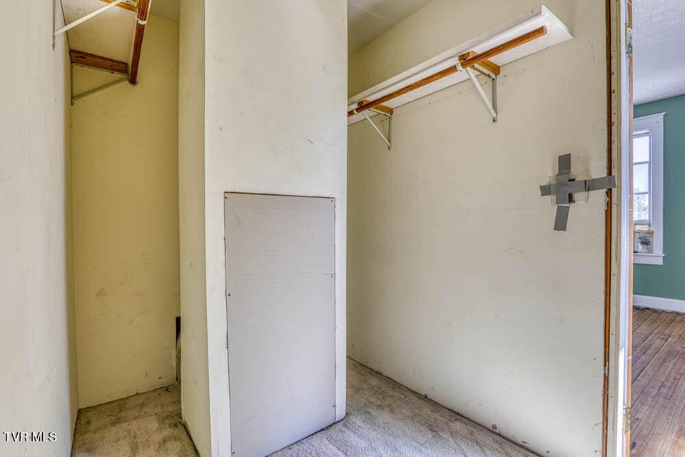 Photo #39: 1221 Sullivan Street