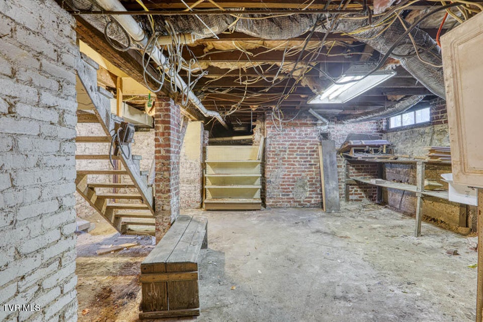 Photo #47: 1221 Sullivan Street