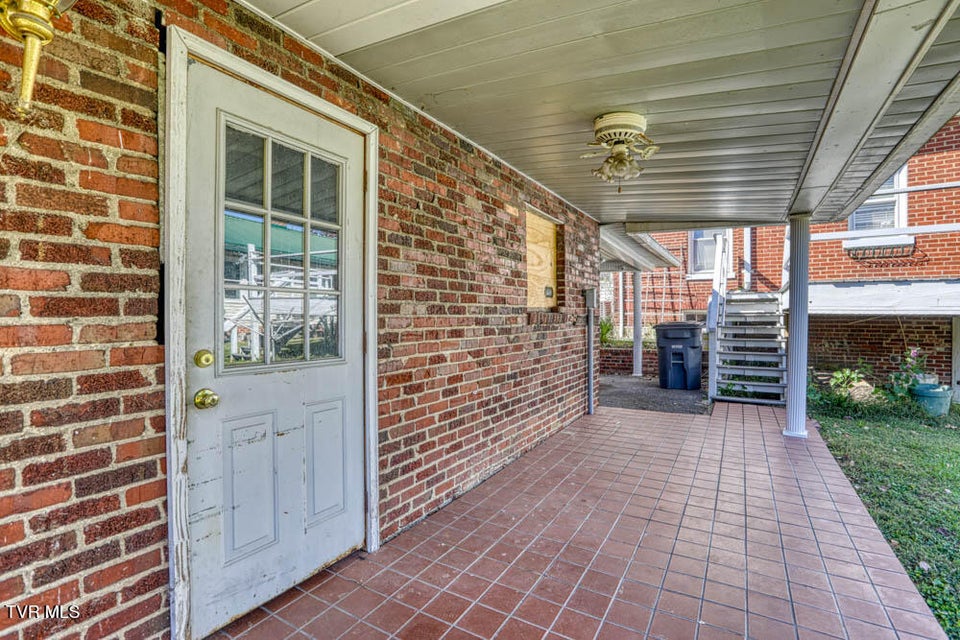 Photo #54: 1221 Sullivan Street