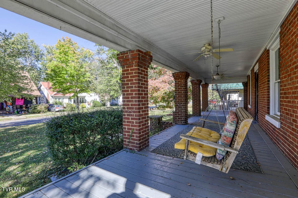 Photo #55: 1221 Sullivan Street