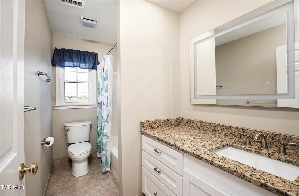 Photo #28: 245 Park Ridge Court
