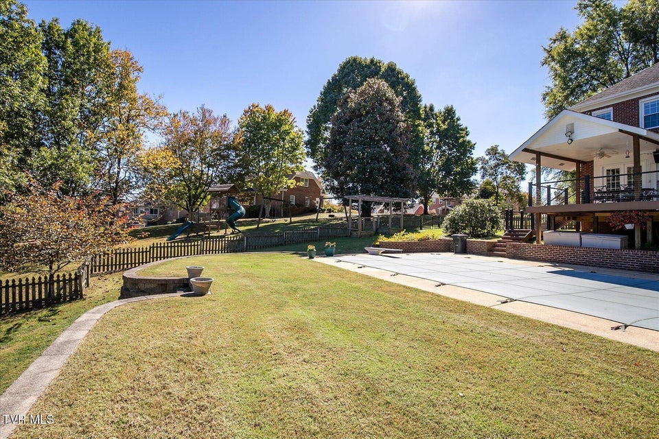 Photo #46: 245 Park Ridge Court
