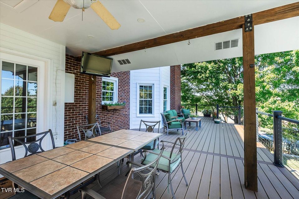 Photo #41: 245 Park Ridge Court