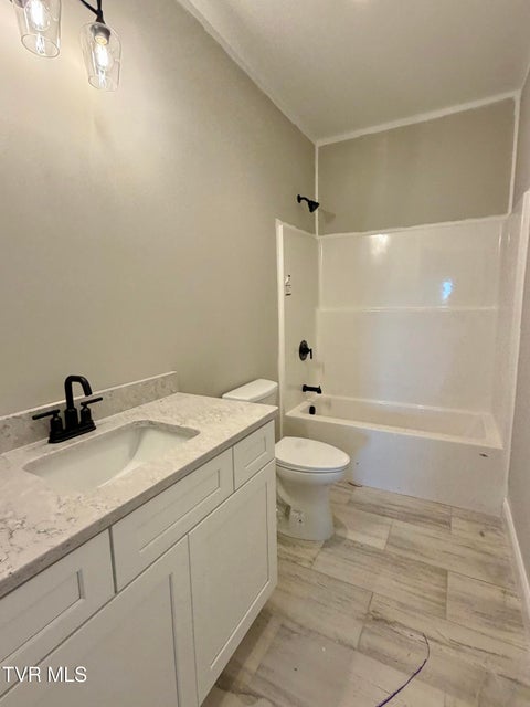Photo #11: 539 Catalina Court