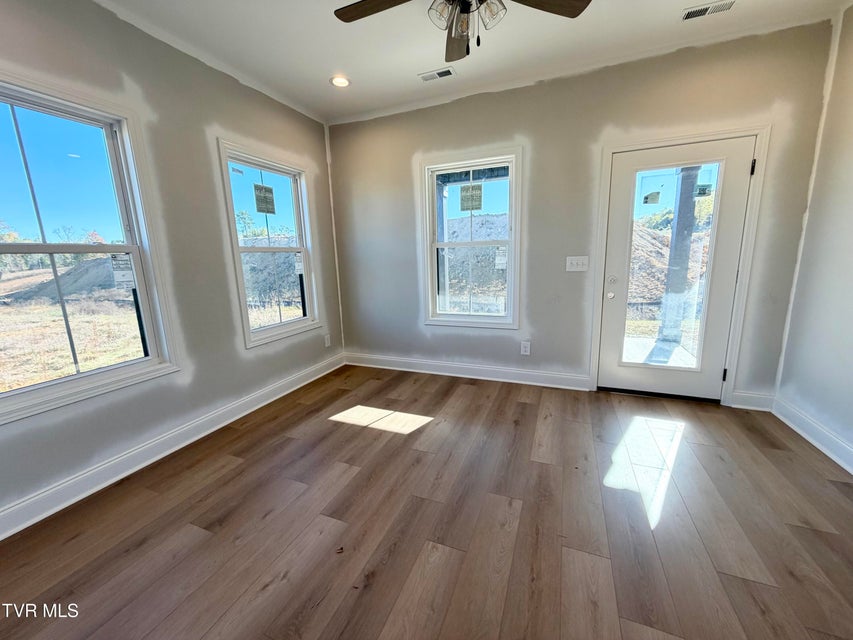 Photo #7: 539 Catalina Court