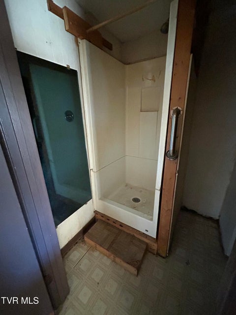 Photo #13: 212 W Chilhowie Ave 