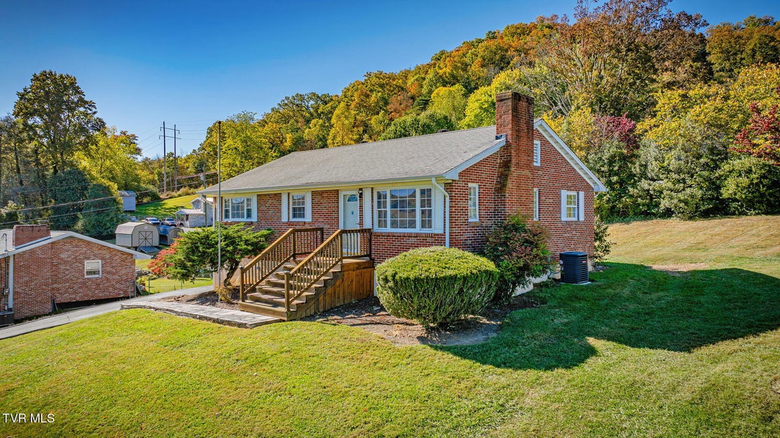 Photo #33: 209 Santa Fe Drive