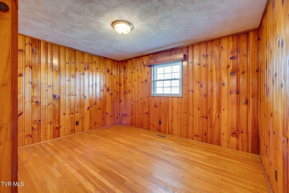 Photo #20: 209 Santa Fe Drive