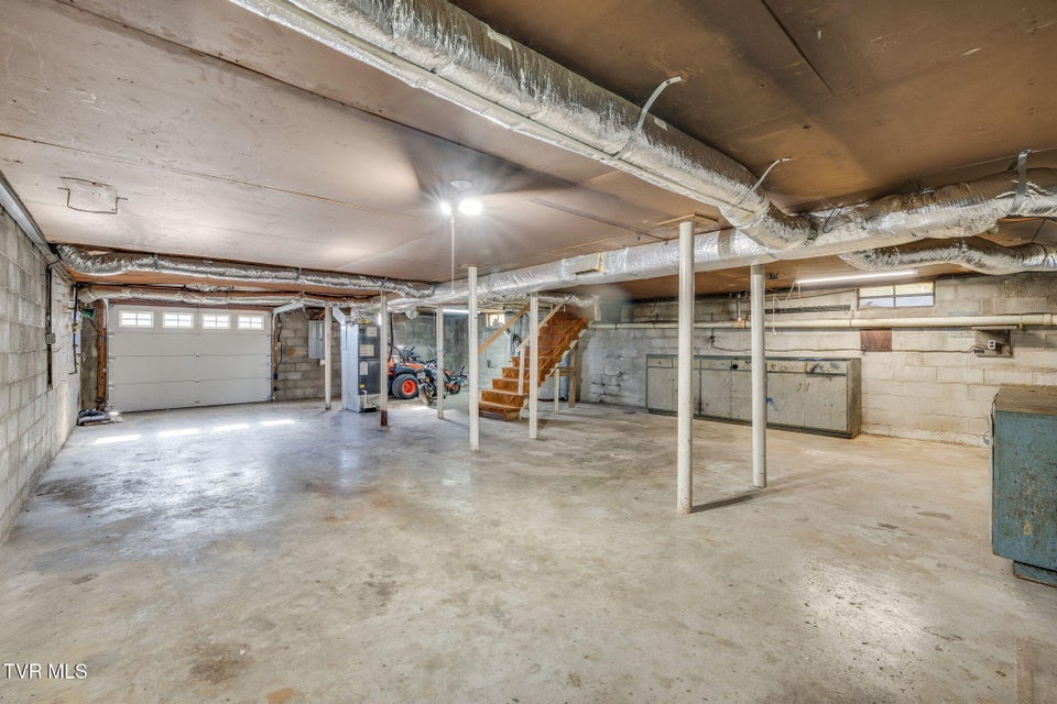 Photo #24: 209 Santa Fe Drive