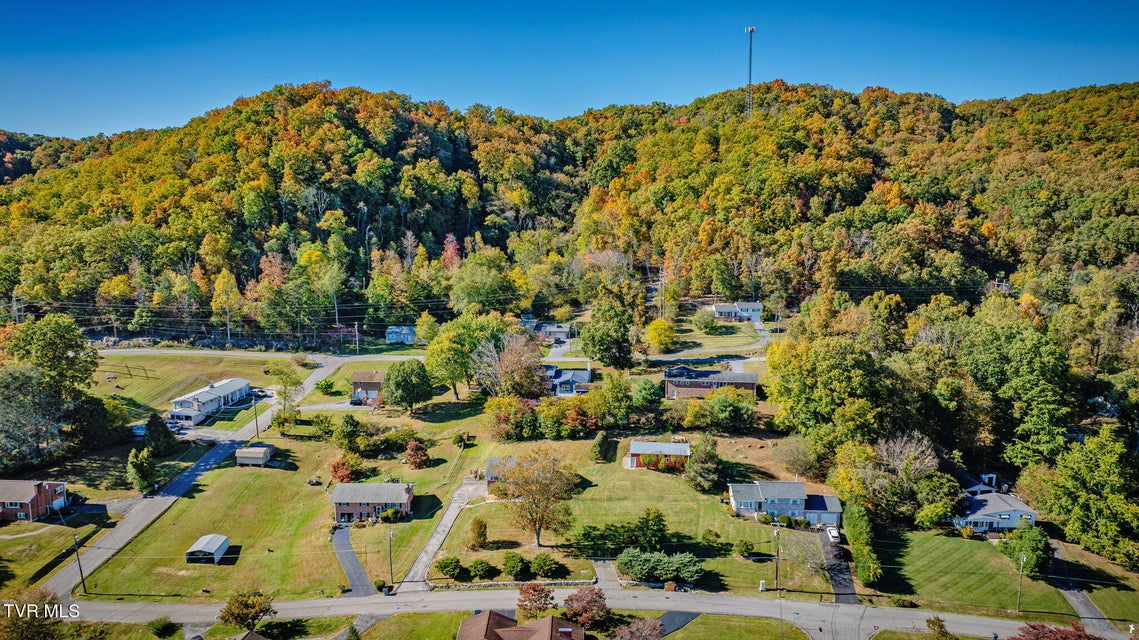 Photo #28: 209 Santa Fe Drive