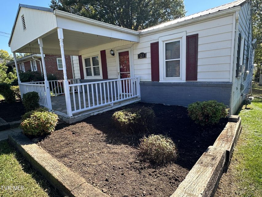 Photo #3: 1213 Glynridge Street