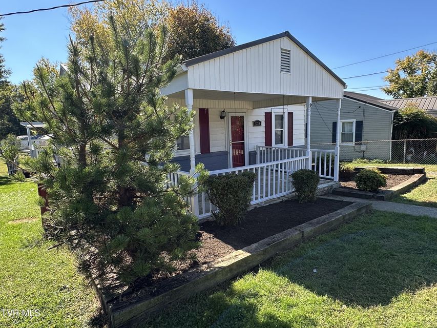 Photo #4: 1213 Glynridge Street